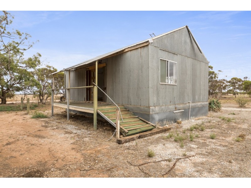 571 Plains Road, Erith SA 5461