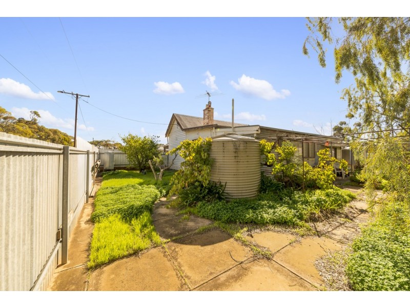 41 Second Street, Owen SA 5460