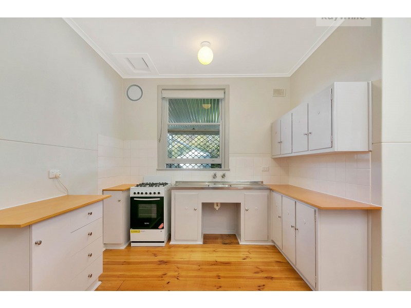 8 Longford Street, Evanston SA 5116