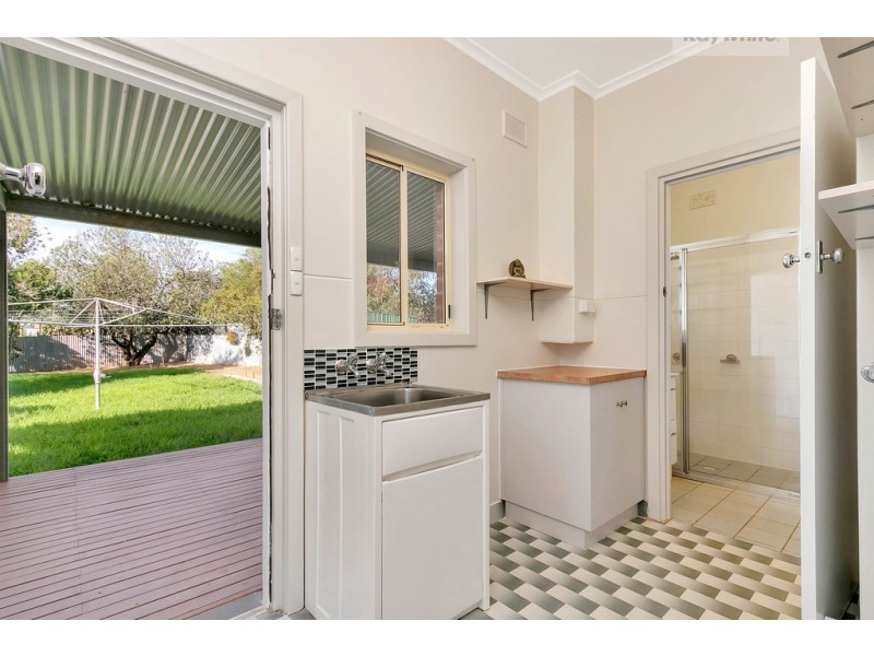 8 Longford Street, Evanston SA 5116