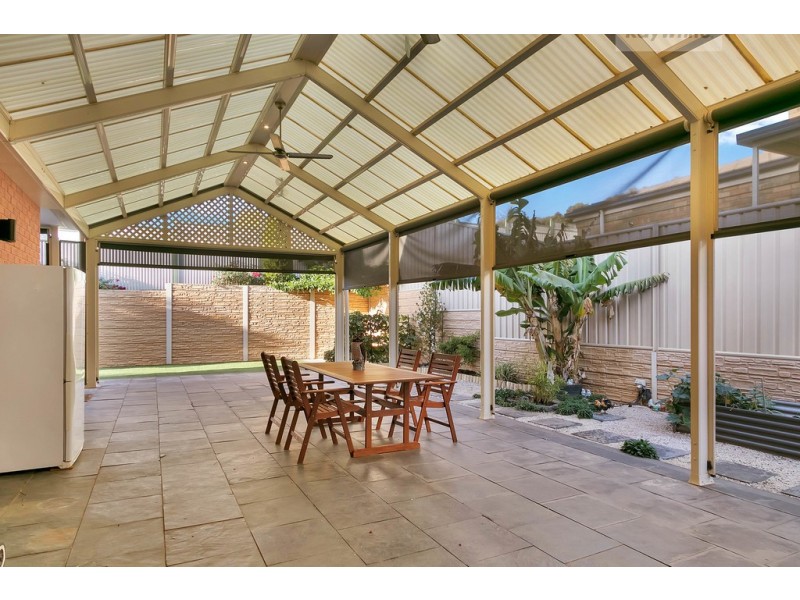 8 Thompson Circuit, Evanston Park SA 5116