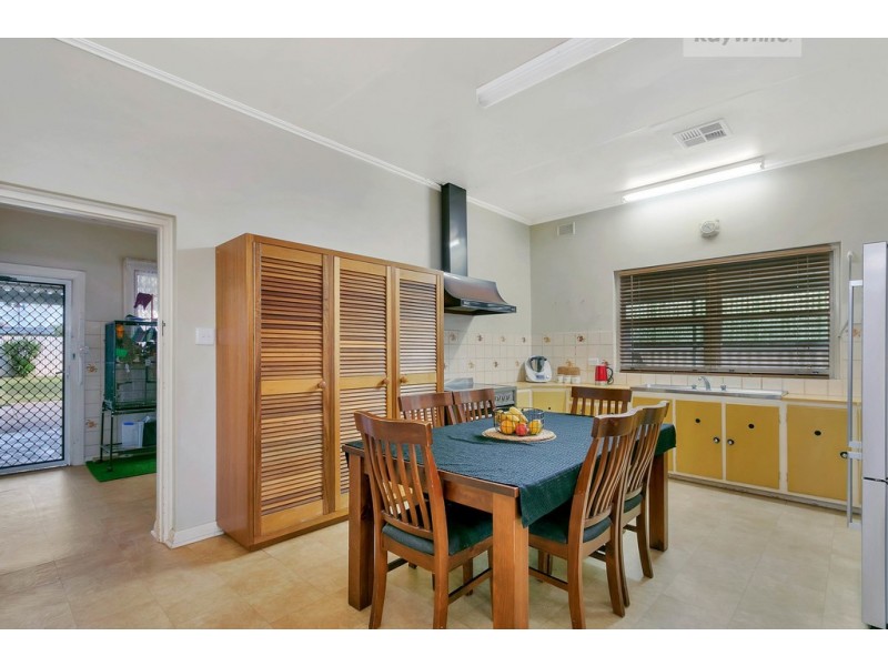 14 Mooltan Avenue, Largs Bay SA 5016