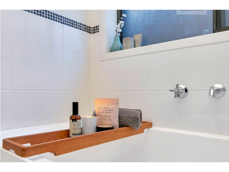 8 Lawes Terrace, Reid SA 5118