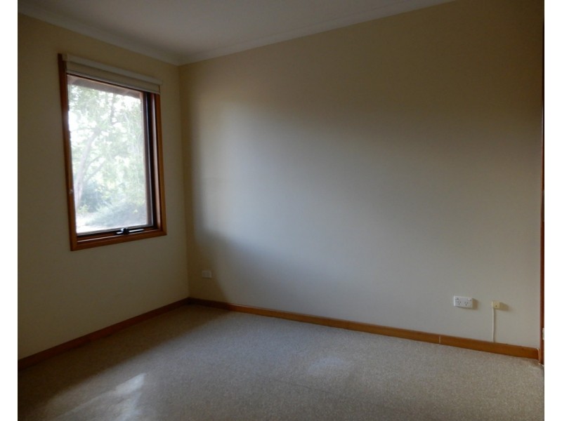 Unit 10/2 Dahlmyra Avenue, Hamley Bridge SA 5401