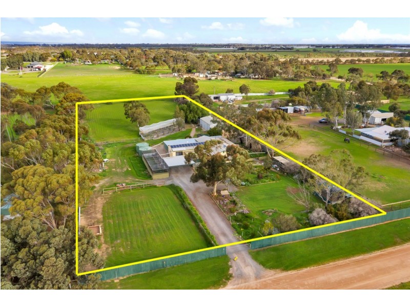 38 Artesian Road West, Two Wells SA 5501