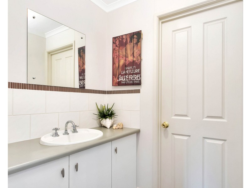 16 Warner Court, Sandy Creek SA 5350