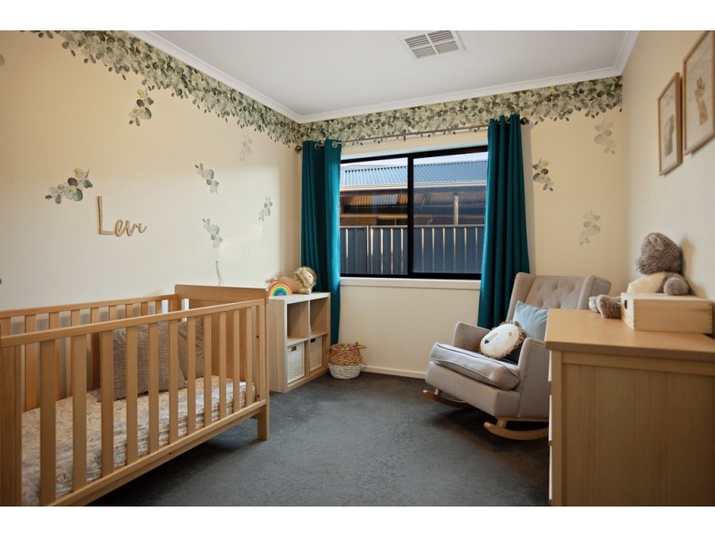 9 Sears Road, Evanston Gardens SA 5116