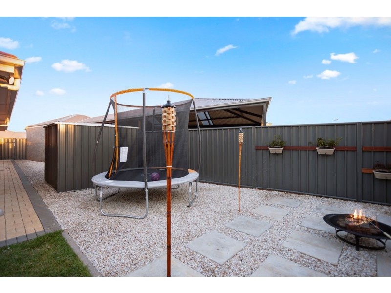 9 Sears Road, Evanston Gardens SA 5116