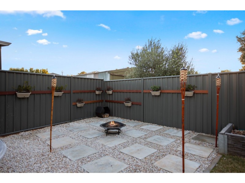 9 Sears Road, Evanston Gardens SA 5116