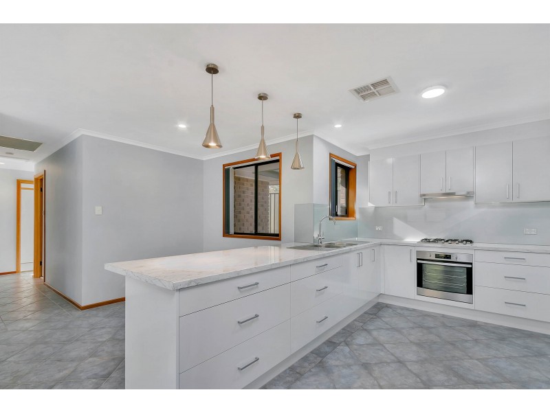 10 Hutchins Street, Gawler East SA 5118