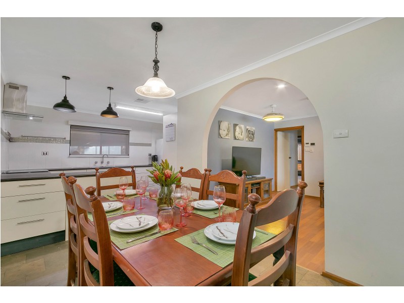 11 Dawkins Avenue, Willaston SA 5118