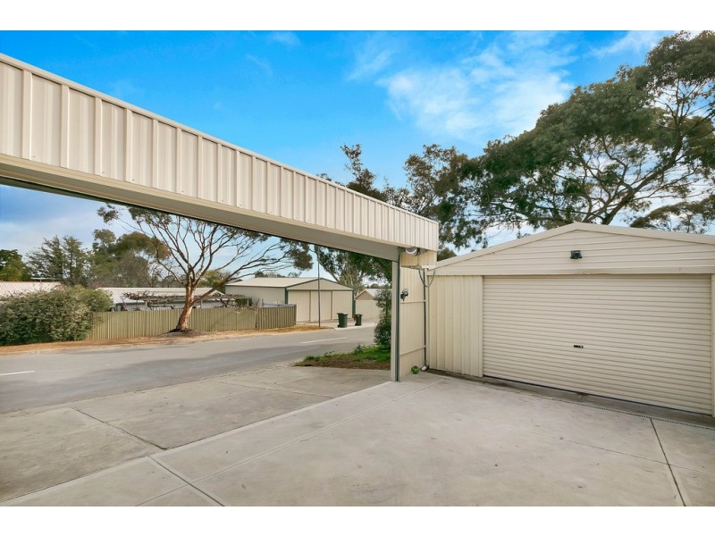 11 Dawkins Avenue, Willaston SA 5118