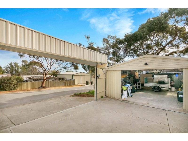 11 Dawkins Avenue, Willaston SA 5118