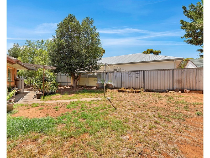 1 Argent Street, Elizabeth Grove SA 5112