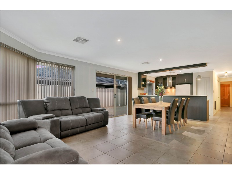 9 Wilson Court, Reid SA 5118