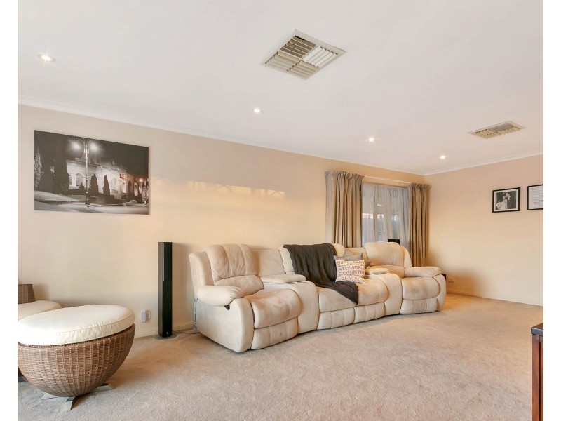 28 Camelot Drive, Blakeview SA 5114