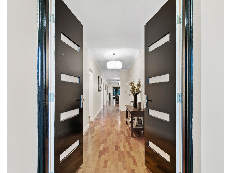 106 Kingfisher Drive, Hewett SA 5118