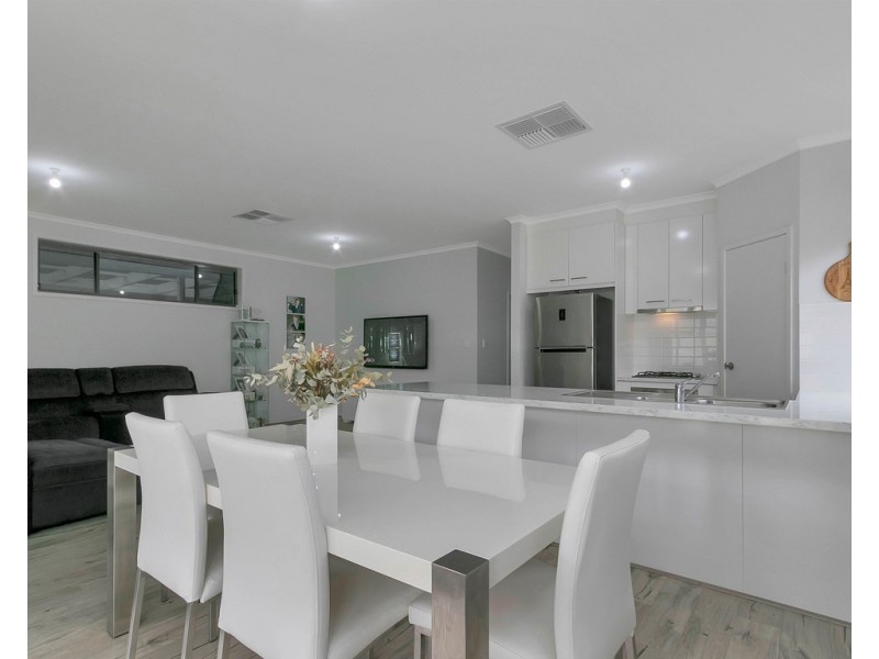 17 Spring Street, Munno Para West SA 5115