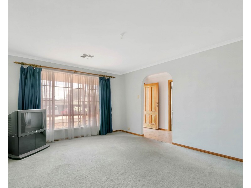 14 Addis Street, Evanston Park SA 5116