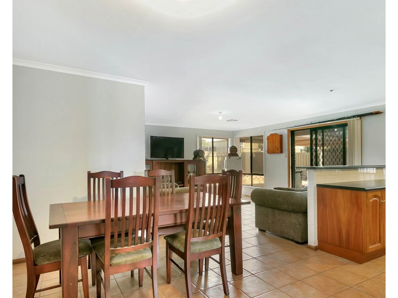 14 Addis Street, Evanston Park SA 5116