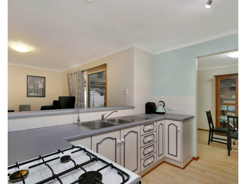 2 McDermott Place, Green Fields SA 5107