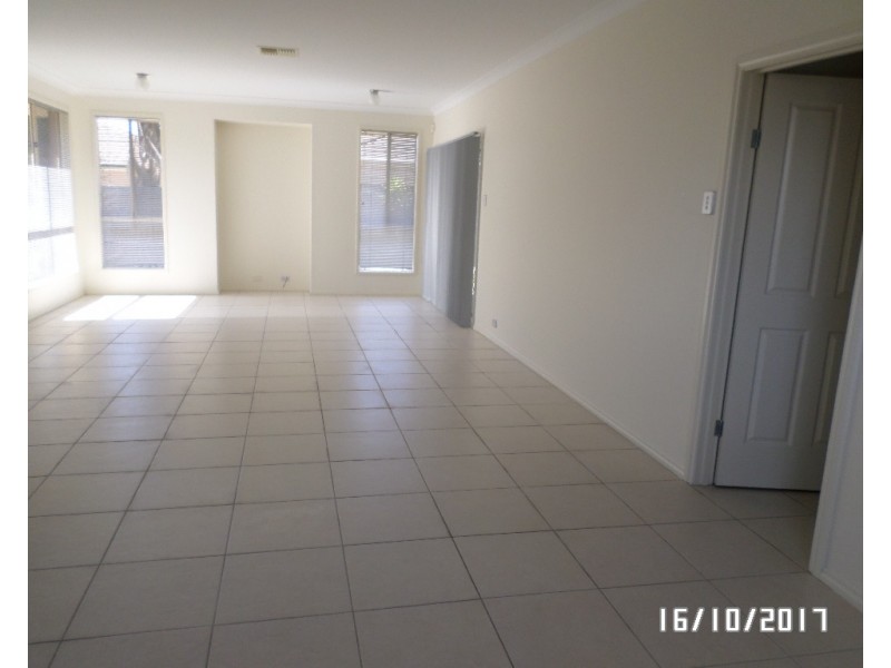 (D.H.A) Defence Housing Australia, Evanston Park SA 5116