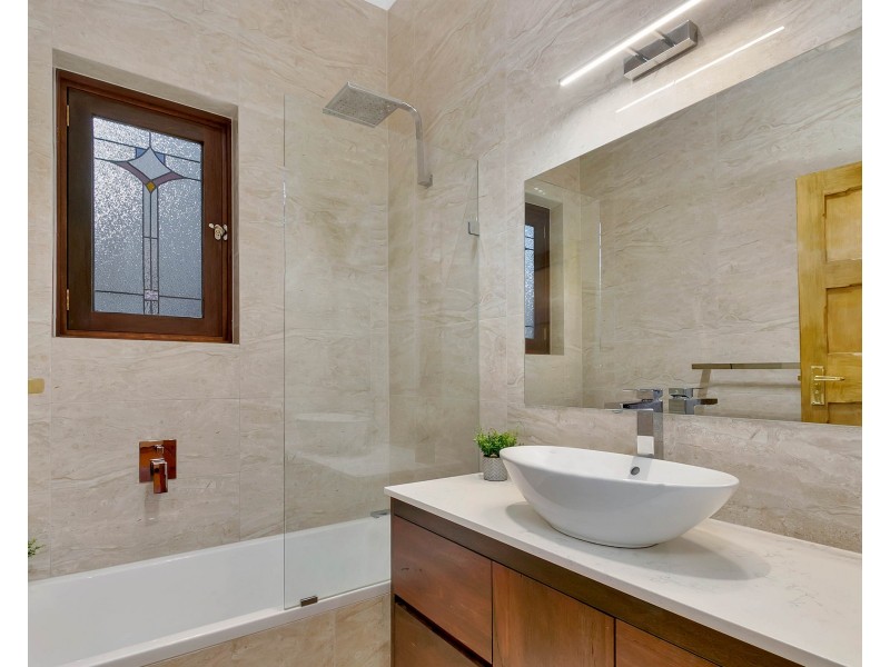 63 Oval Avenue, Woodville South SA 5011