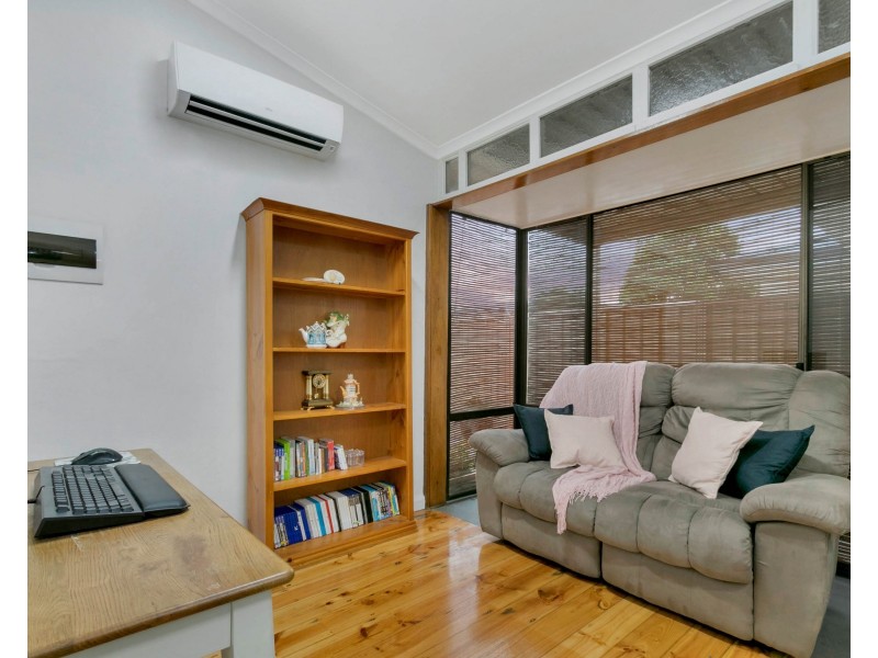 63 Oval Avenue, Woodville South SA 5011