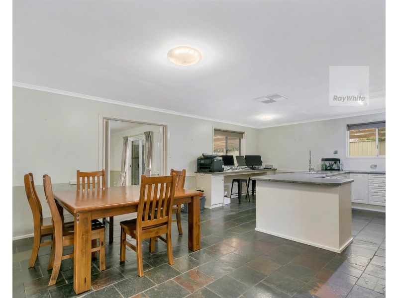 6 St Ives Court, Blakeview SA 5114