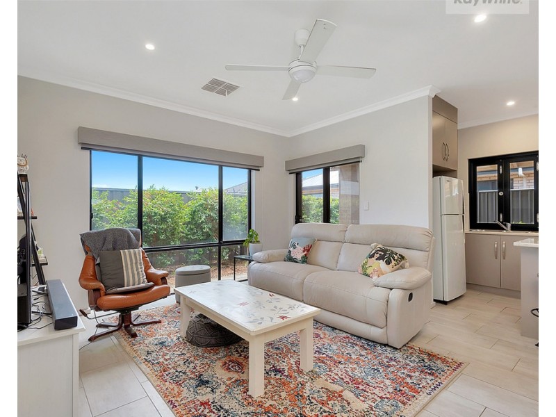 6 Jenkins Street, Evanston Gardens SA 5116