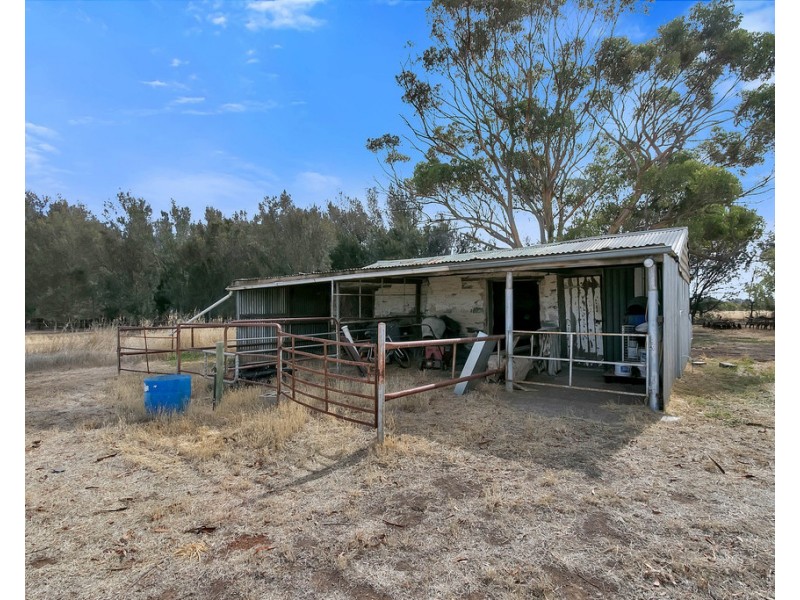 1020 Old Main Road South, Riverton SA 5412