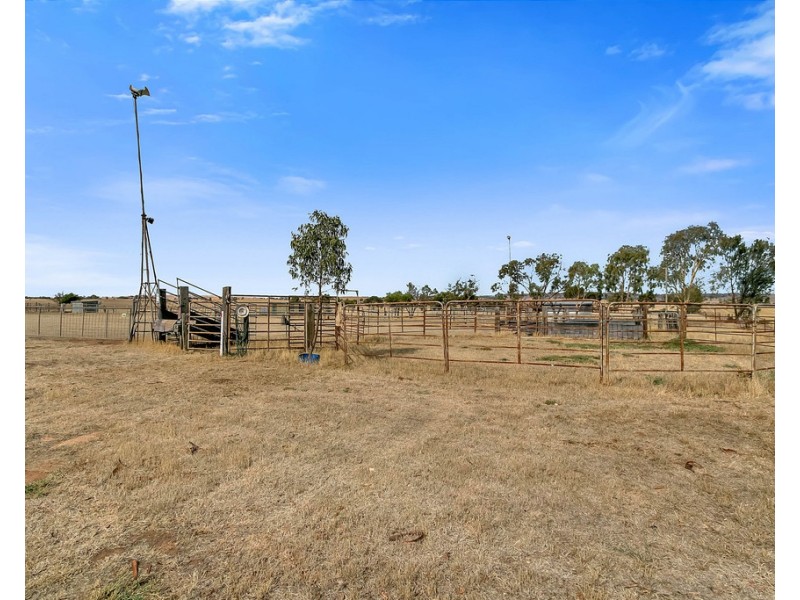 1020 Old Main Road South, Riverton SA 5412