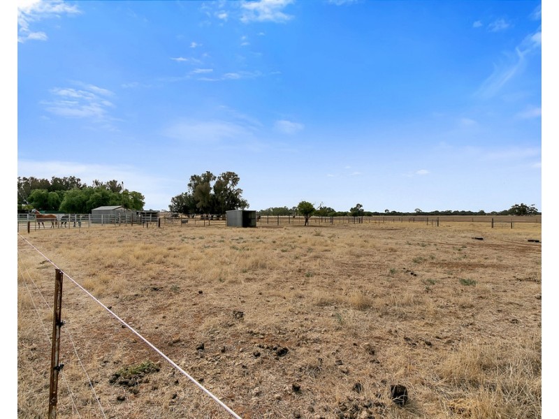1020 Old Main Road South, Riverton SA 5412