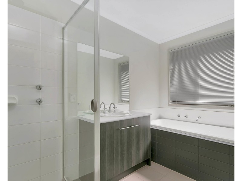 (D.H.A) Defence Housing Australia, Munno Para West SA 5115