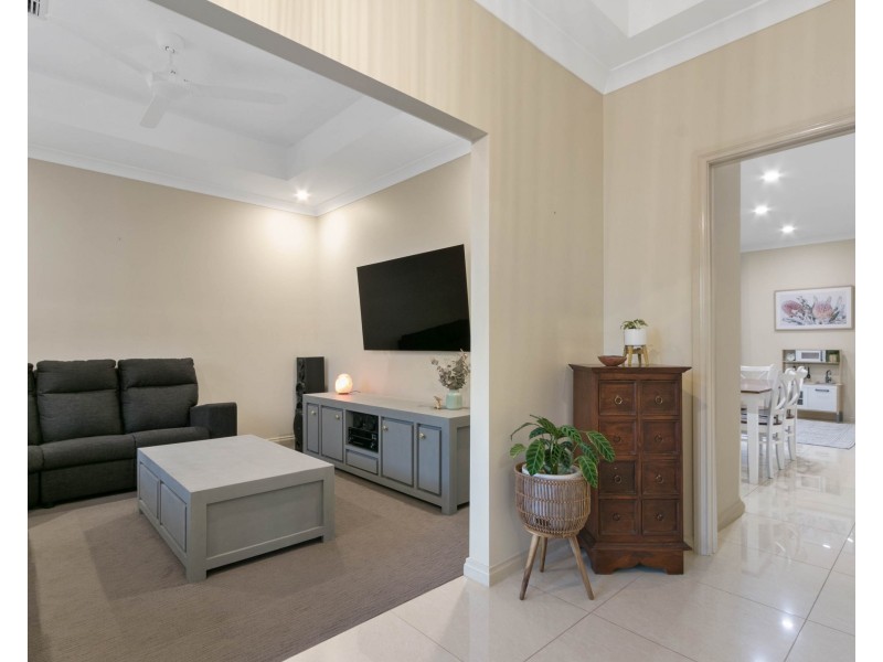 9 Brennan Close, Evanston South SA 5116