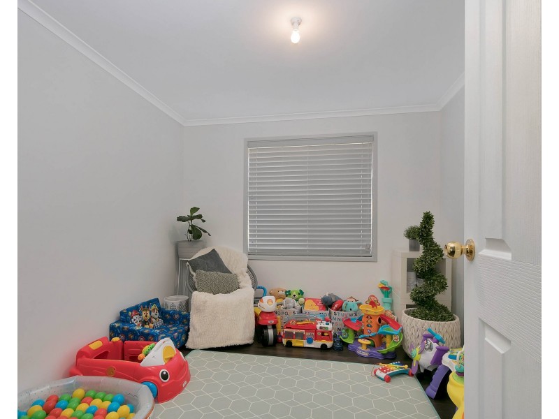 16 Addis Street, Evanston Park SA 5116