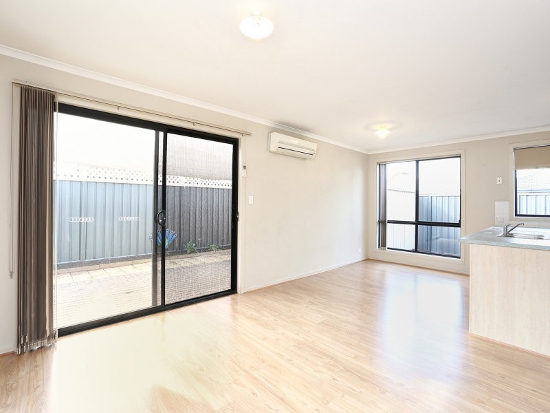 6 Almond Cct, Munno Para West SA 5115