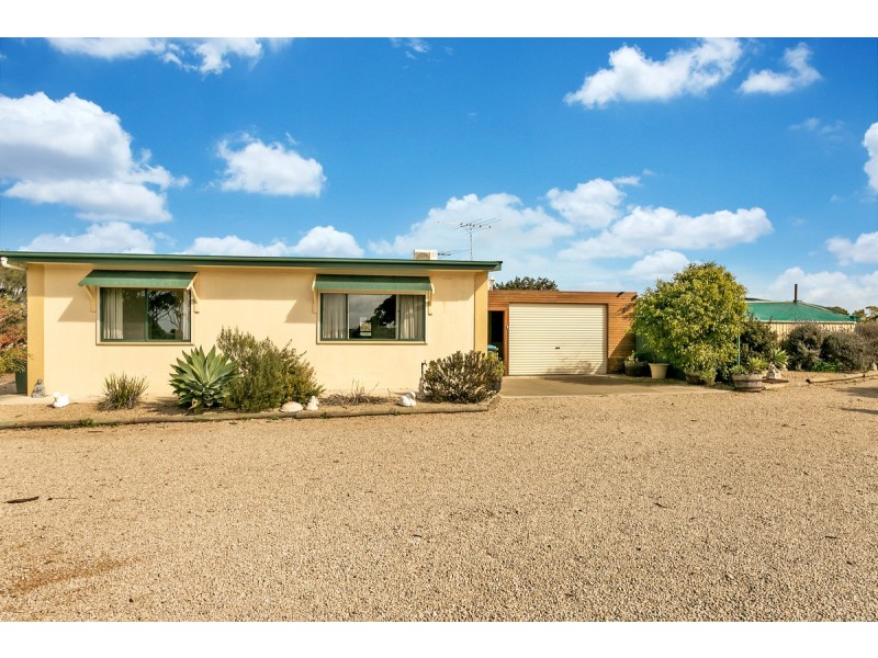 28 Main Coast Road, Ardrossan SA 5571