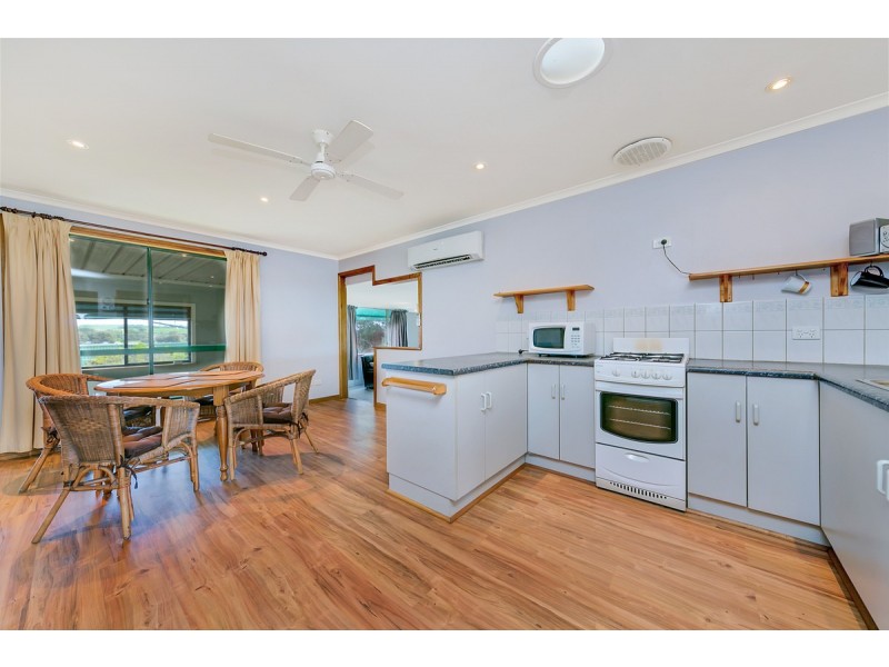 28 Main Coast Road, Ardrossan SA 5571