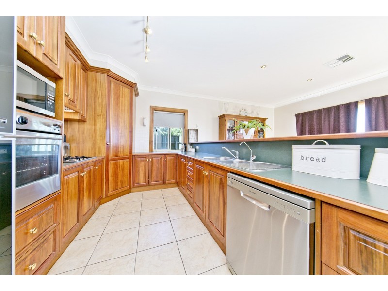 16 Oaklands Cct, Hewett SA 5118