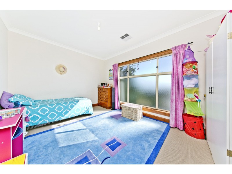 16 Oaklands Cct, Hewett SA 5118