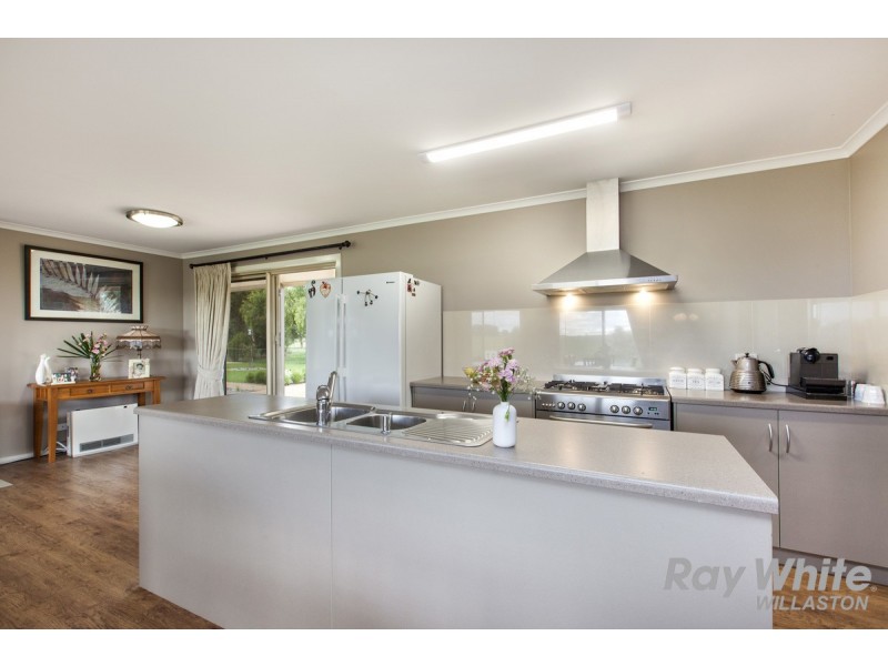 59 Bruce Road, Riverton SA 5412