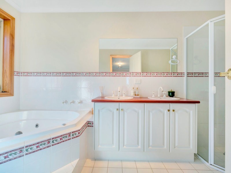 17 Meaney Dr, Freeling SA 5372