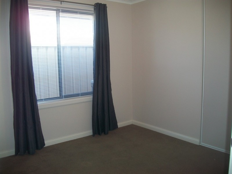 1 Olive Grove, Munno Para West SA 5115