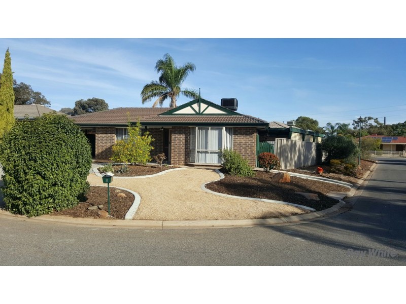 8 Heysen Crt, Blakeview SA 5114