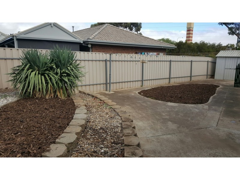 8 Heysen Crt, Blakeview SA 5114