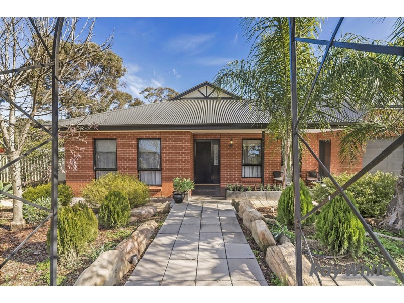 98 Lyndoch Road, Gawler East SA 5118