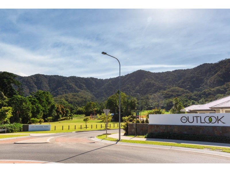 8 Elderberry Avenue, Bentley Park QLD 4869