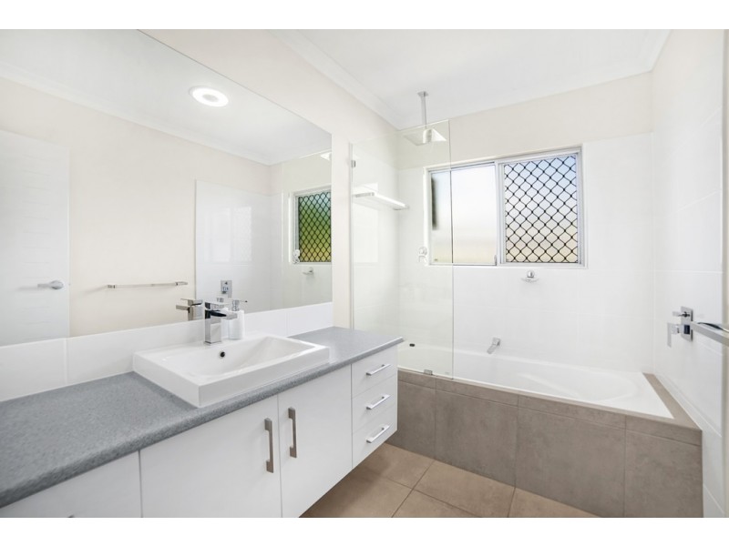 63 Ainscow Drive, Bentley Park QLD 4869