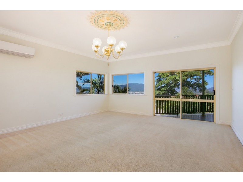 9 Oceanview Place, Mooroobool QLD 4870